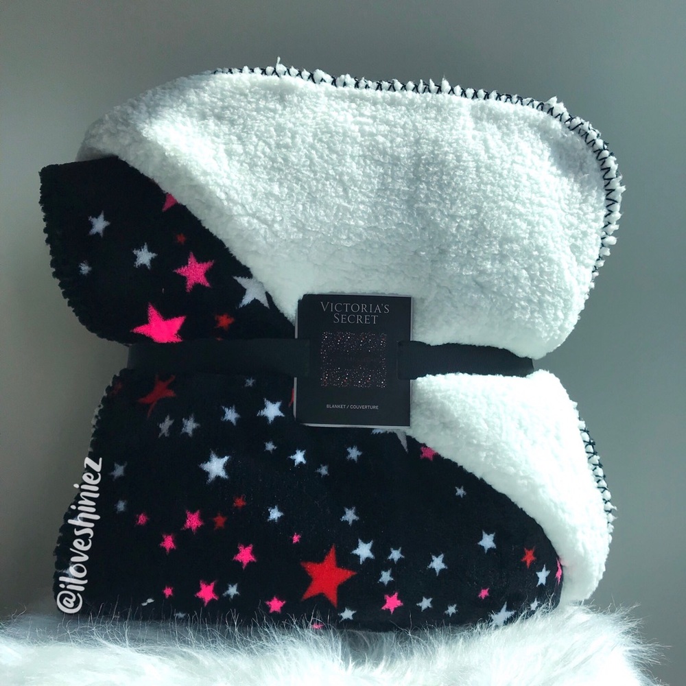 •Victoria's Secret• Sherpa Blanket
